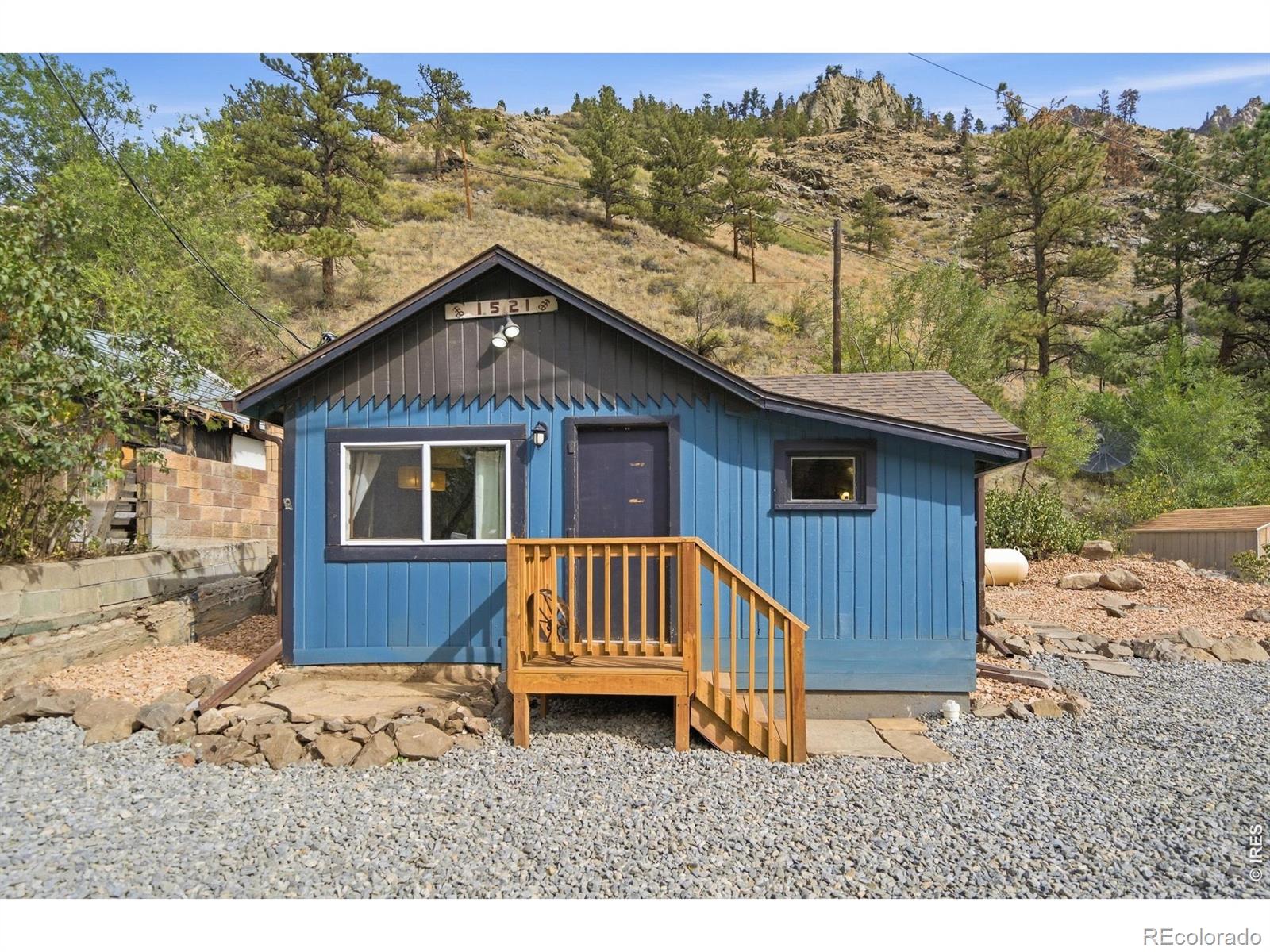 1521 W US Highway 34