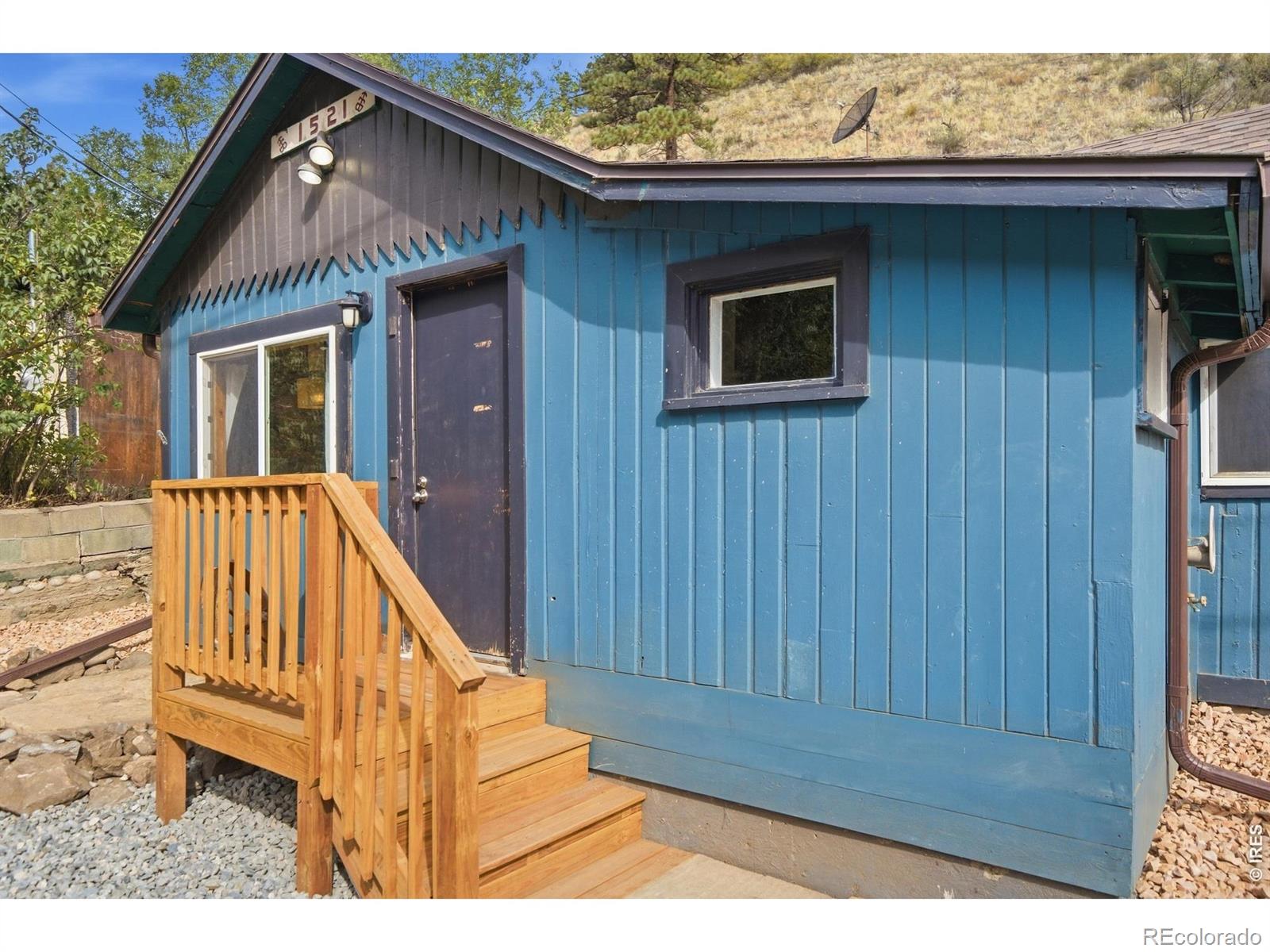 1521 W US Highway 34