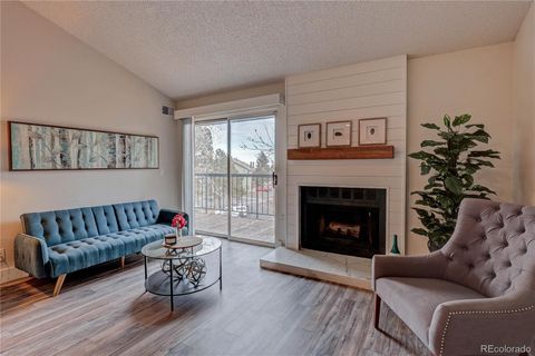 Photo of 4899 S Dudley Street #17J, Littleton, CO 80123 (MLS # 4089522)