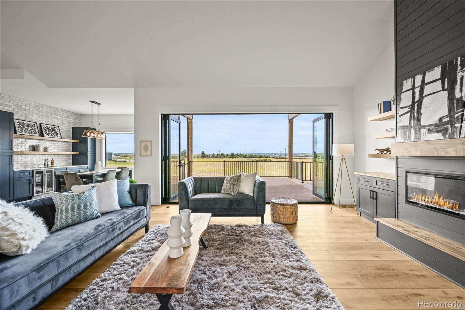 44035 Pony Express Court