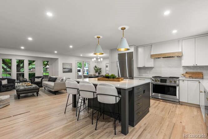 4 Doral Lane