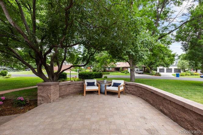 4 Doral Lane