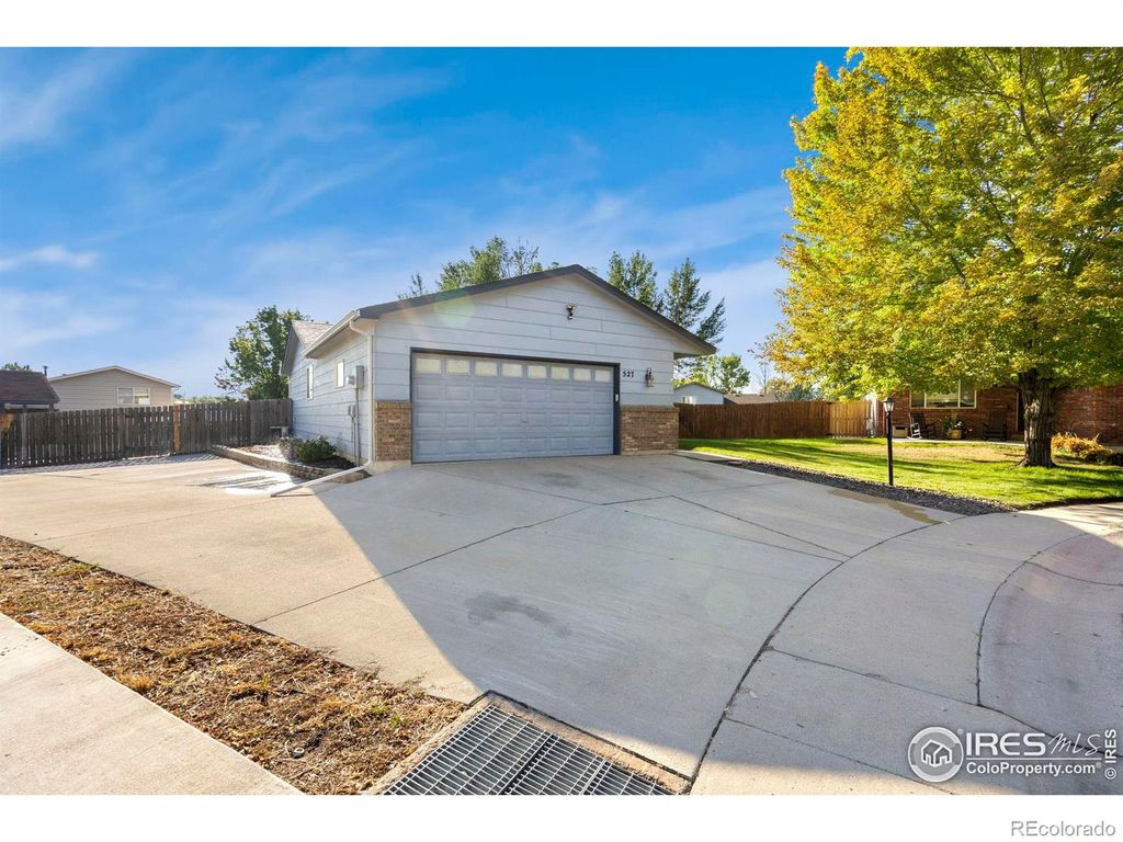 Photo of 527 24th Place SW, Loveland, CO 80537 (MLS # IR1044131)