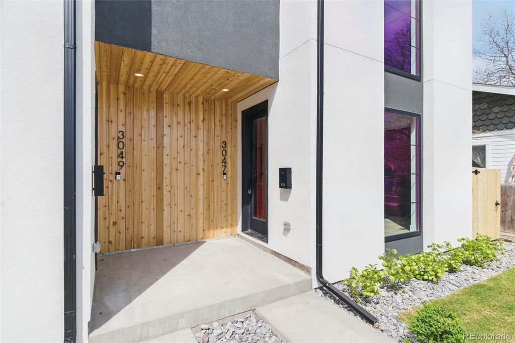 Photo of 3047 S Cherokee Street, Englewood, CO 80110 (MLS # 2751221)