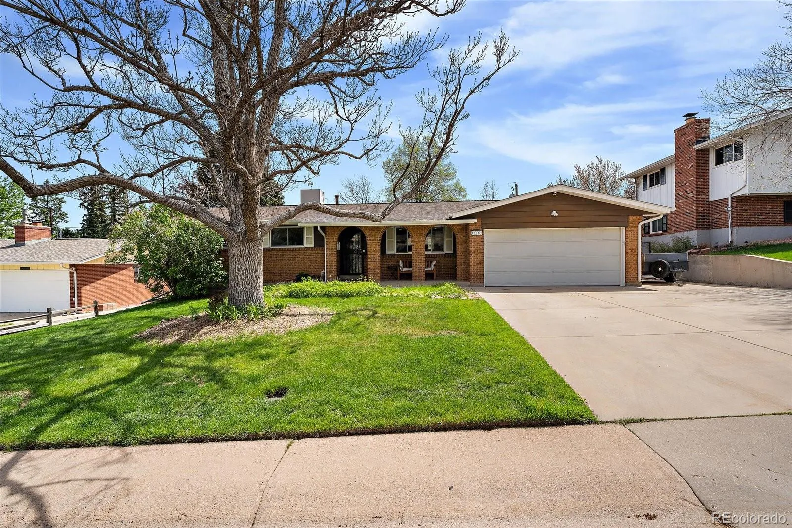 Lakewood, Colorado 80228, United States, 4 Bedrooms Bedrooms, ,3 BathroomsBathrooms,Residential,Active,124121