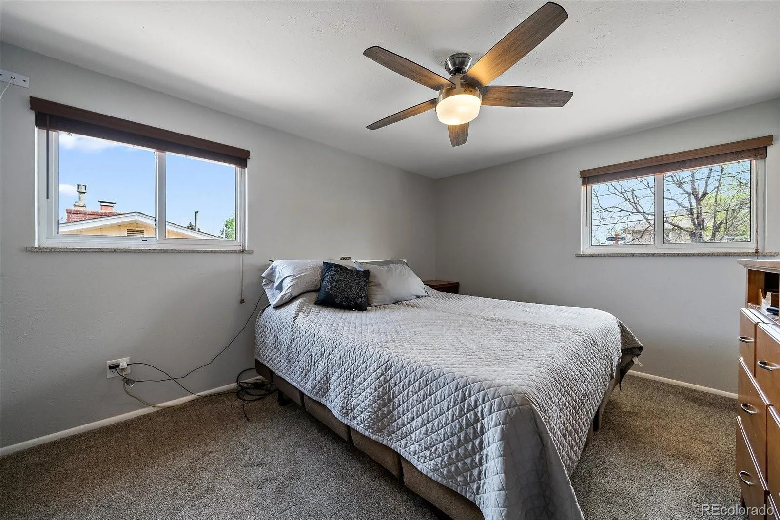 Lakewood, Colorado 80228, United States, 4 Bedrooms Bedrooms, ,3 BathroomsBathrooms,Residential,Active,124121