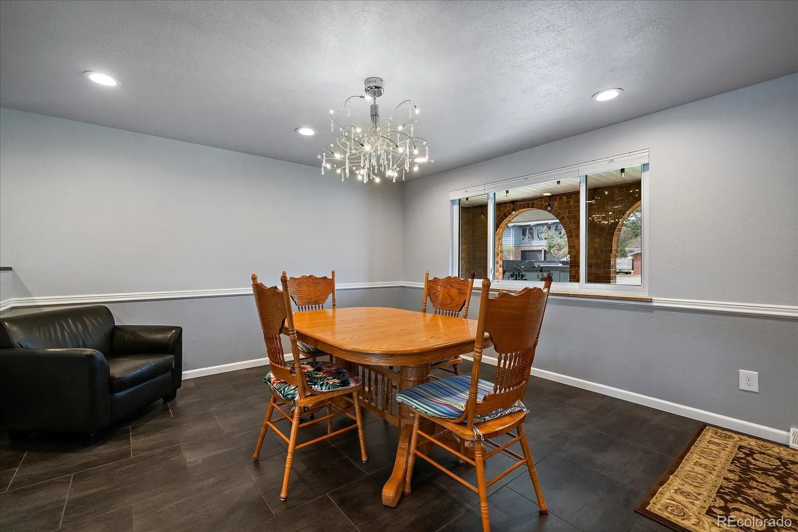 Lakewood, Colorado 80228, United States, 4 Bedrooms Bedrooms, ,3 BathroomsBathrooms,Residential,Active,124121