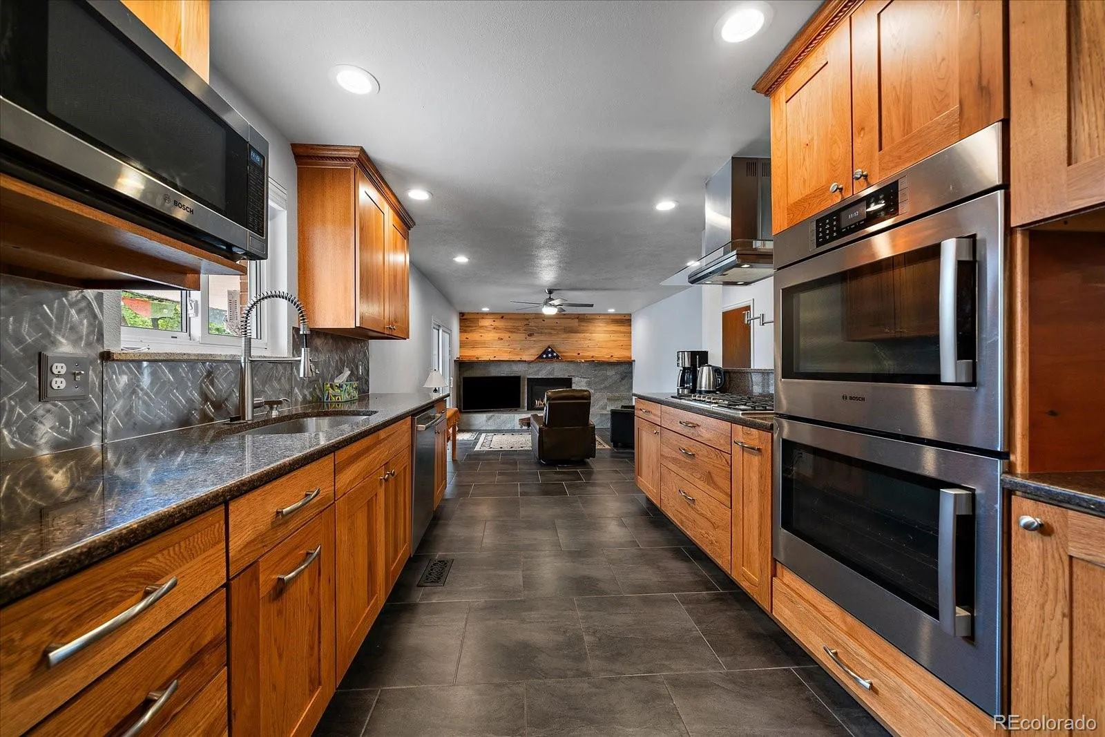 Lakewood, Colorado 80228, United States, 4 Bedrooms Bedrooms, ,3 BathroomsBathrooms,Residential,Active,124121