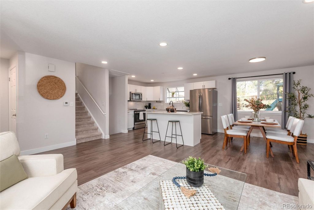 Photo of 18839 E Kent Place, Aurora, CO 80013 (MLS # 9196988)