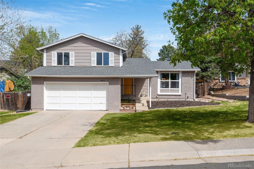 Photo of 18839 E Kent Place, Aurora, CO 80013 (MLS # 9196988)