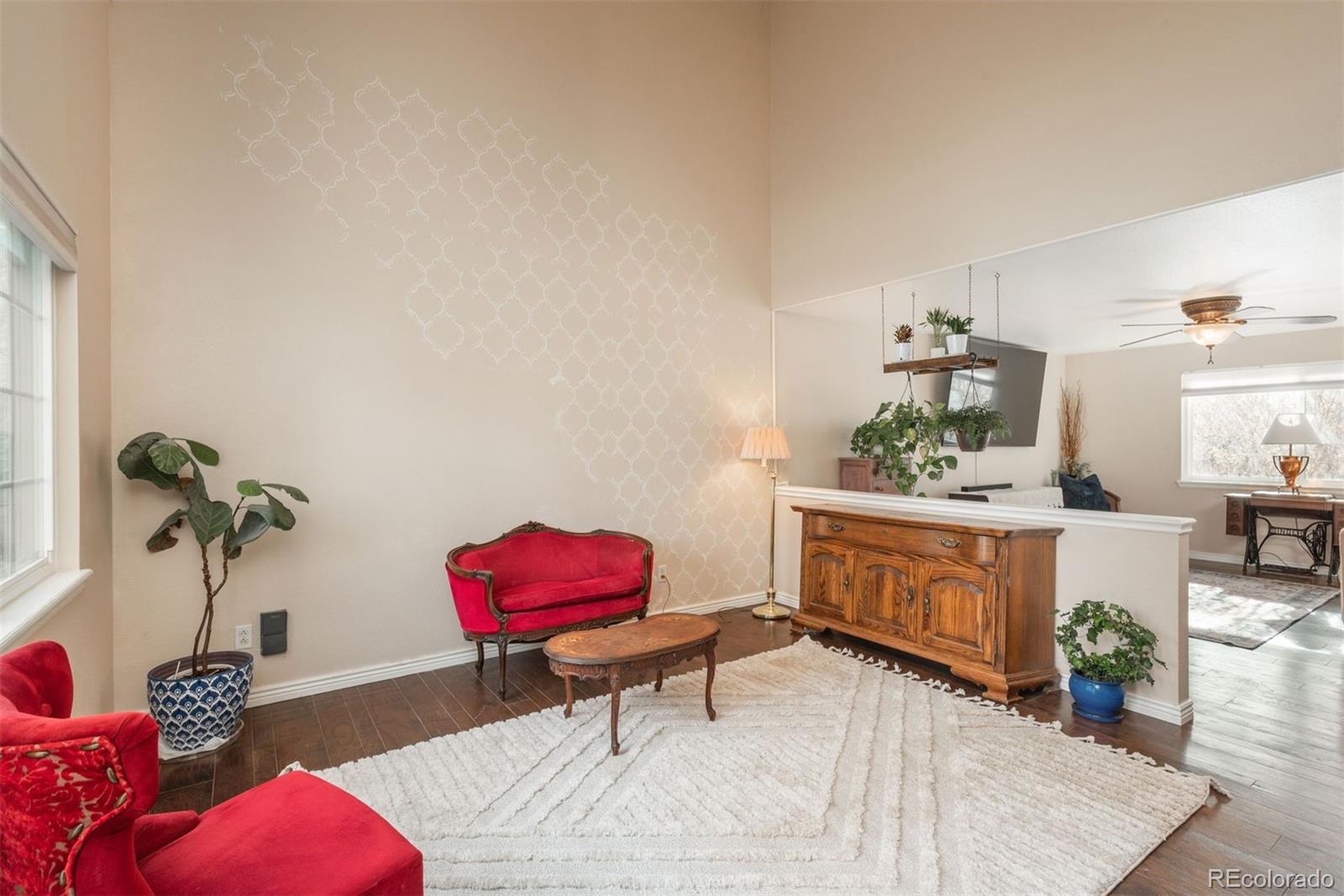 5295 S Liverpool Way