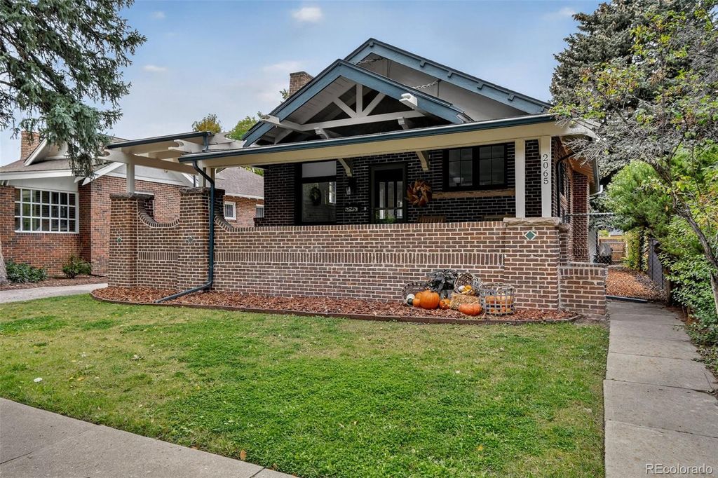 Photo of 2065 Holly Street, Denver, CO 80207 (MLS # 4928581)