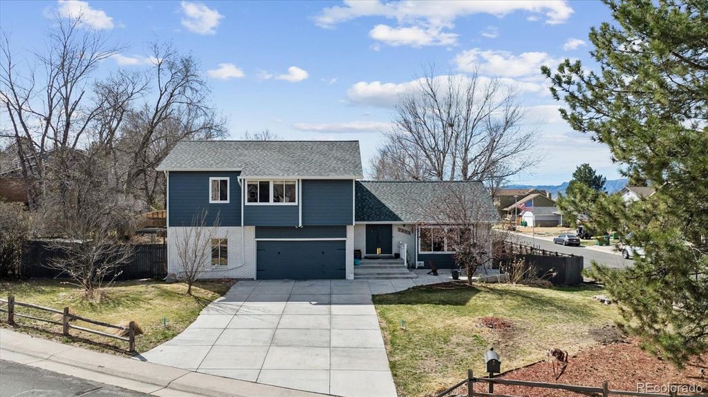 Photo of 7293 S Crescent Drive, Littleton, CO 80120 (MLS # 8587405)