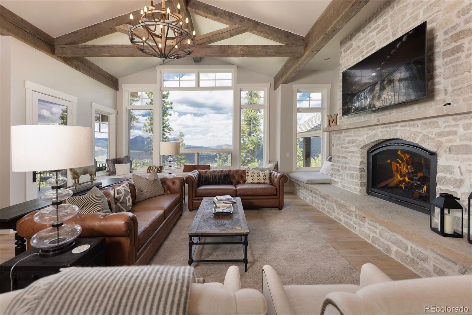 1129 Discovery Hill Drive
