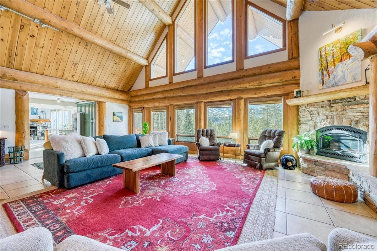 514 Blue Flag Circle