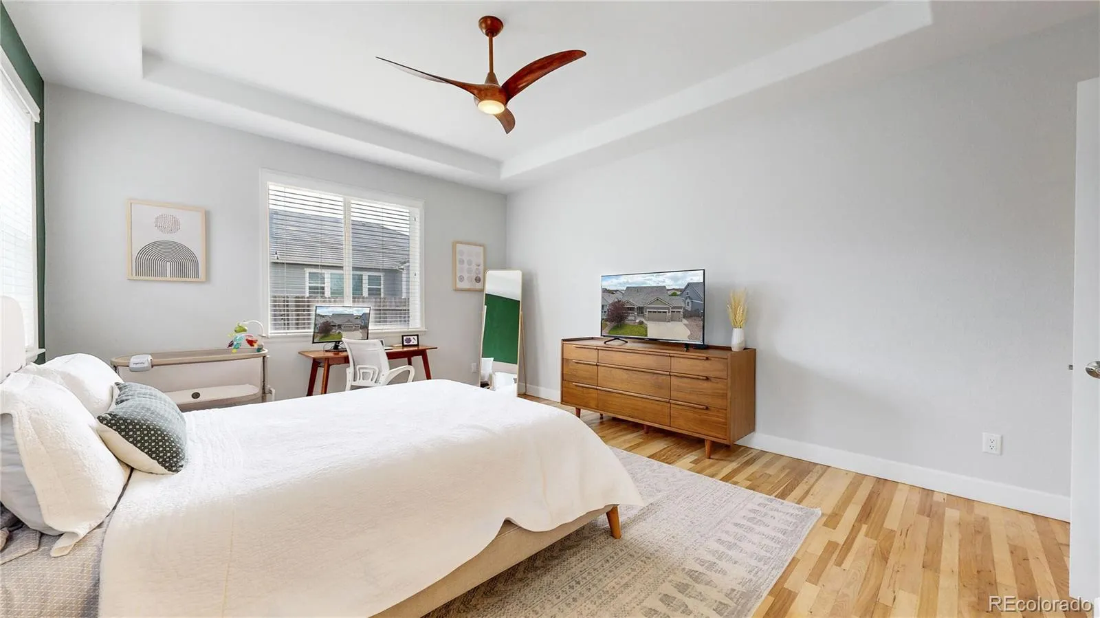 Commerce City, Colorado 80022, United States, 3 Bedrooms Bedrooms, ,2 BathroomsBathrooms,Residential,Pending,119231