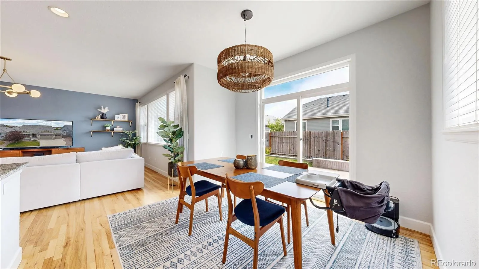 Commerce City, Colorado 80022, United States, 3 Bedrooms Bedrooms, ,2 BathroomsBathrooms,Residential,Pending,119231