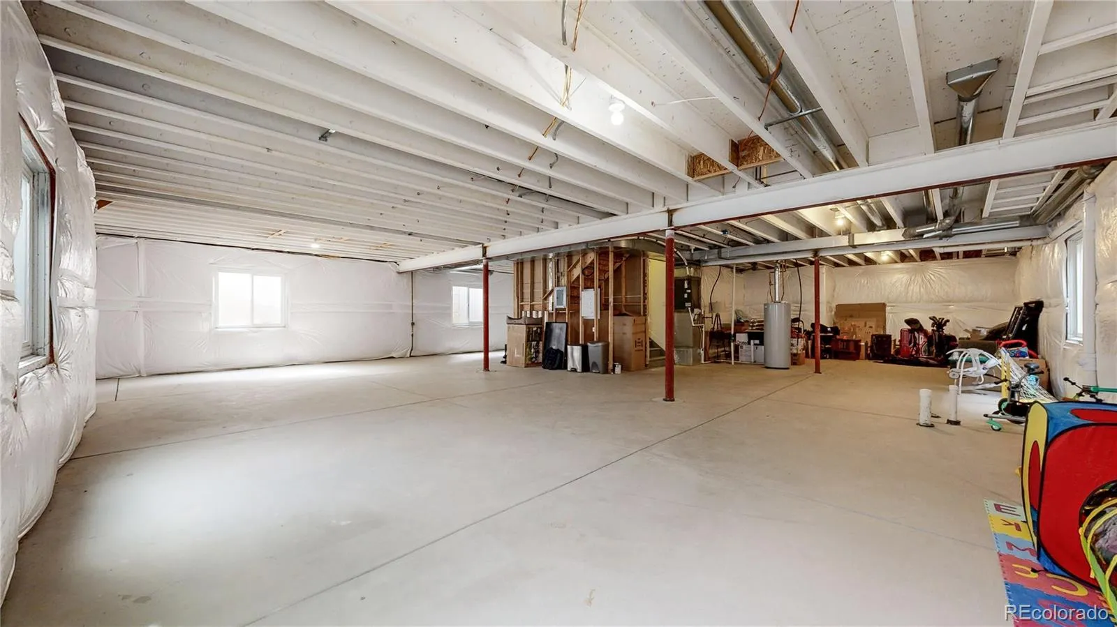 Commerce City, Colorado 80022, United States, 3 Bedrooms Bedrooms, ,2 BathroomsBathrooms,Residential,Pending,119231