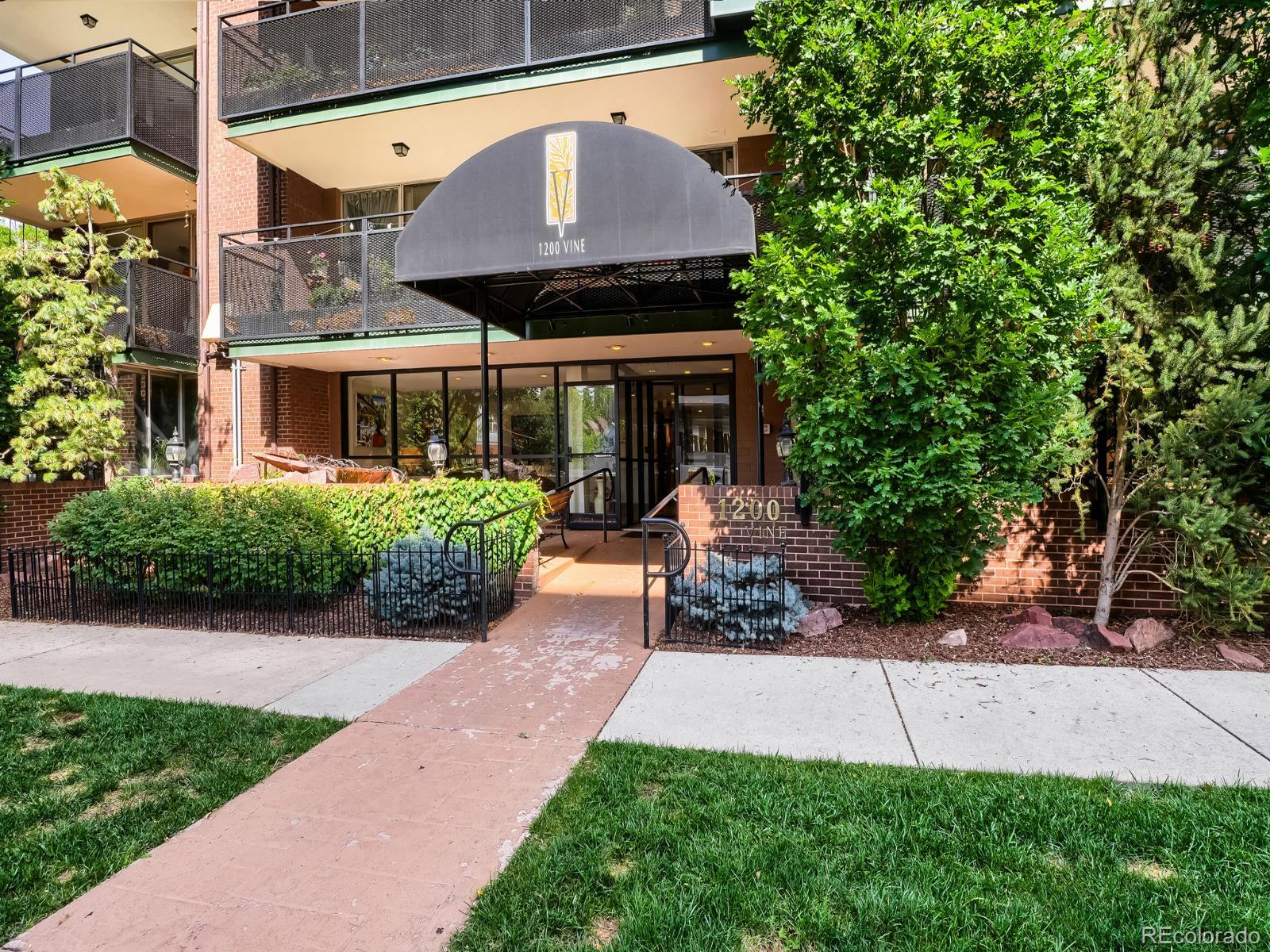 1200 Vine Street 4C