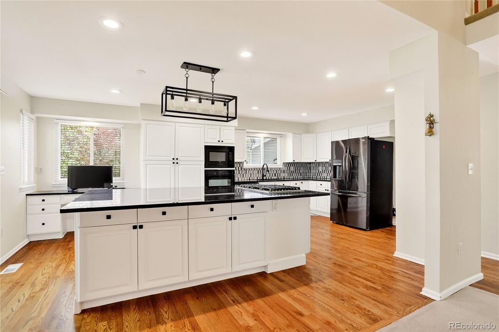 Photo of 7041 Chestnut Hill Trail, Highlands Ranch, CO 80130 (MLS # 5988614)