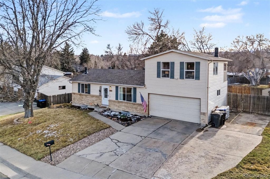 Photo of 7181 Van Gordon Street, Arvada, CO 80004 (MLS # 3210046)