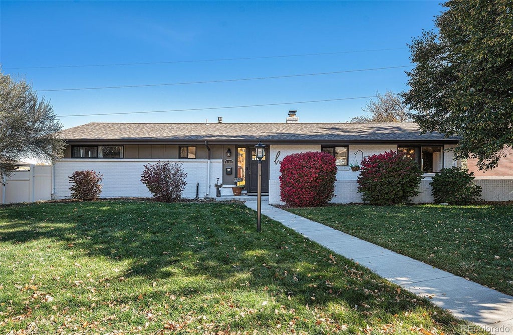 Photo of 6110 S Southwood Drive, Centennial, CO 80121 (MLS # 6152322)