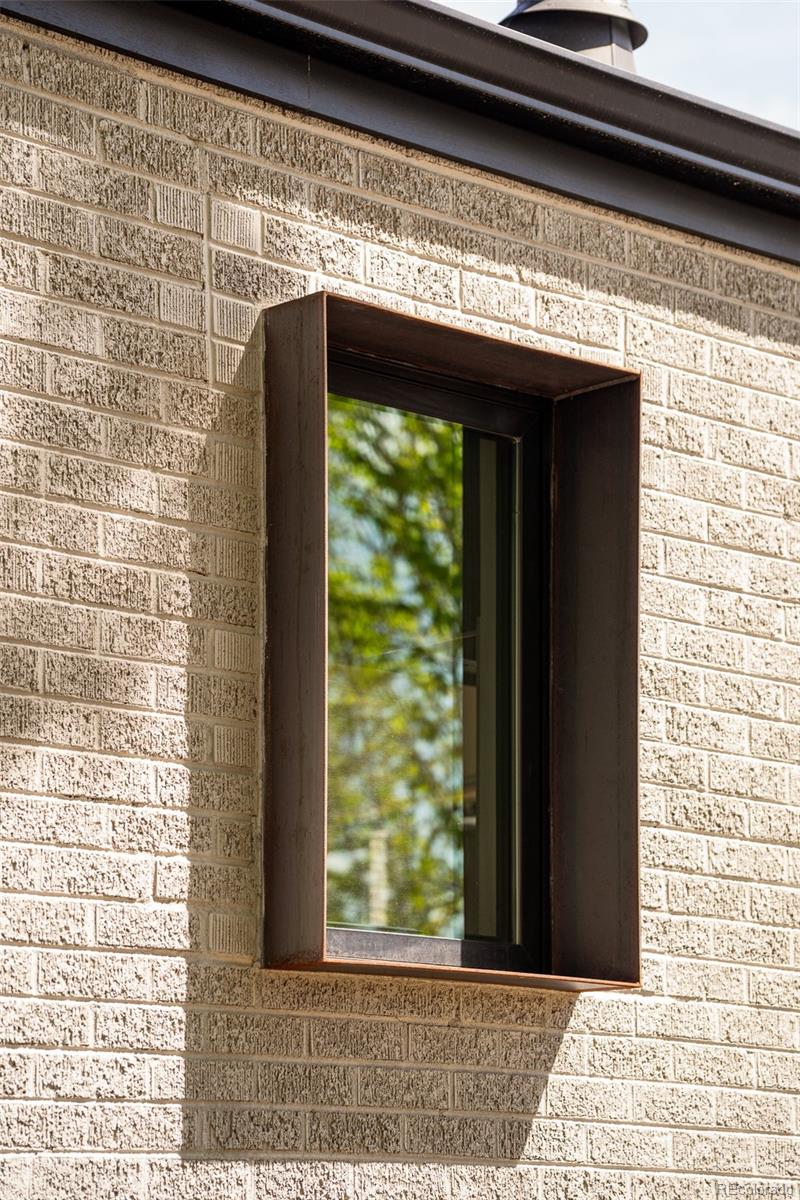 4100 N Raleigh Street