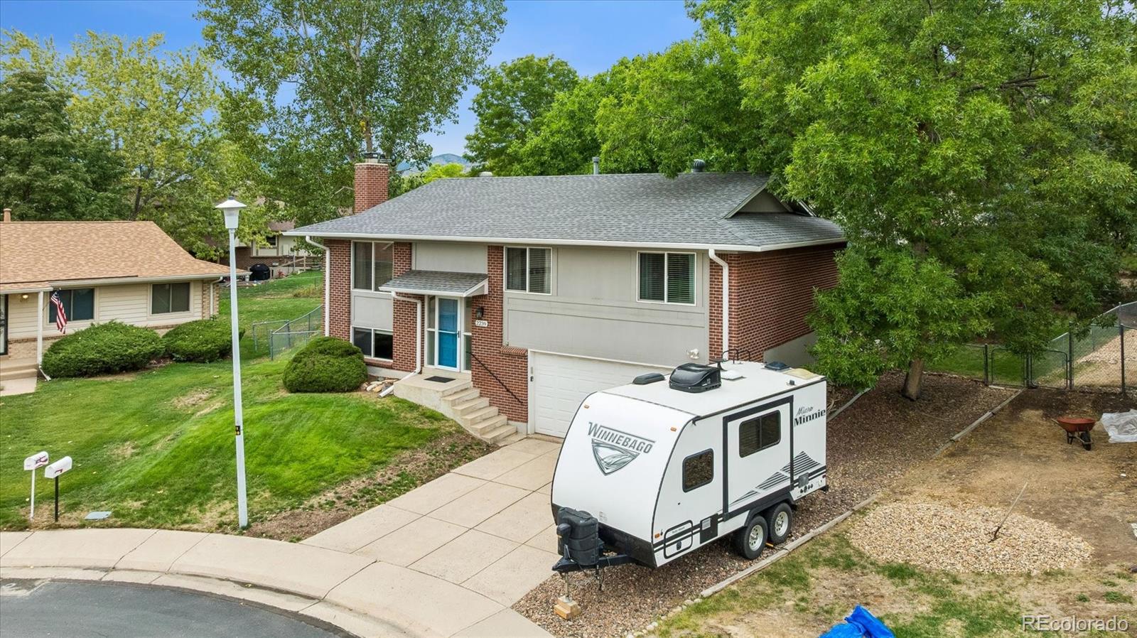 2239 S Alkire Court