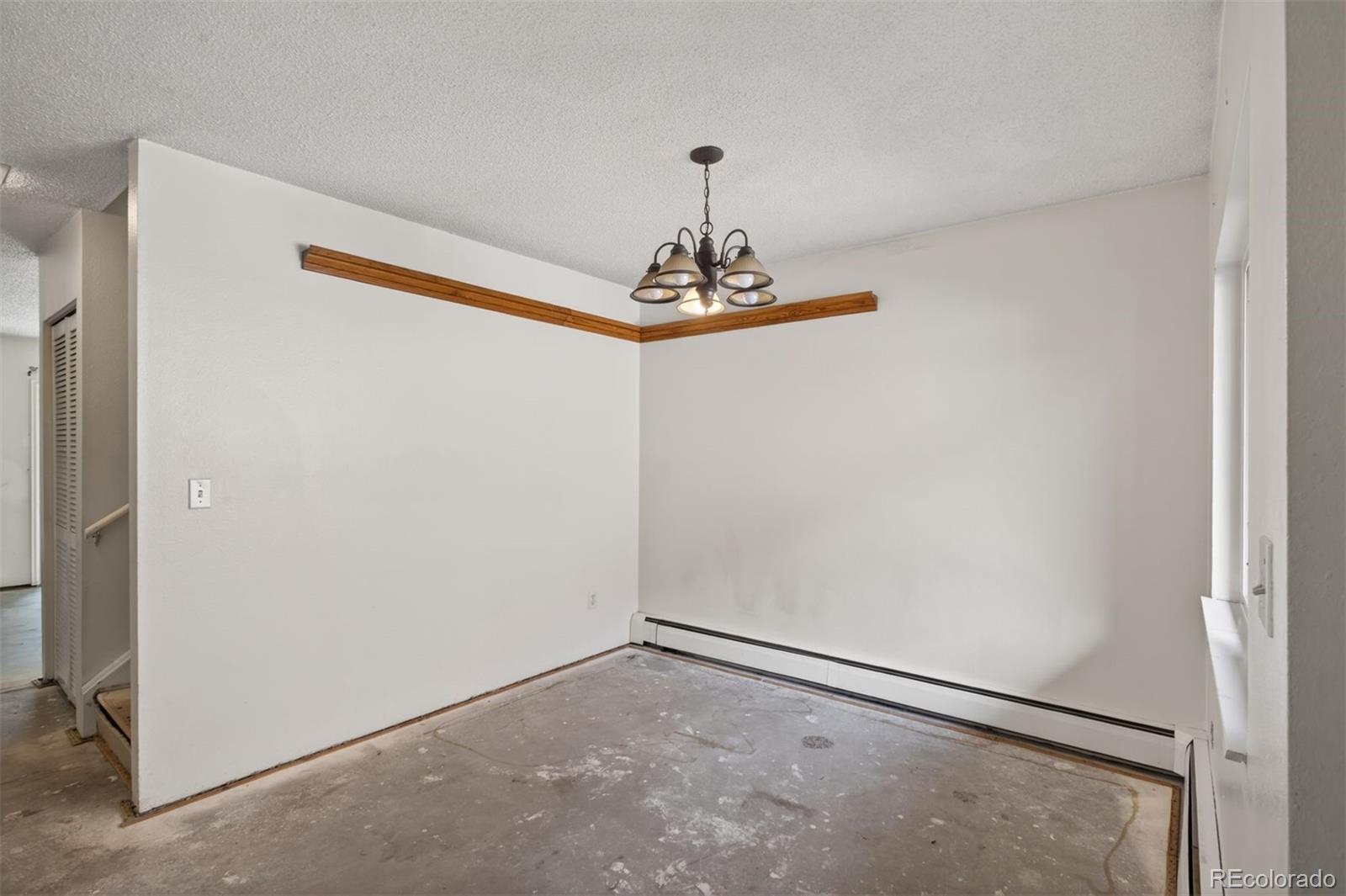 2805 Riverside Drive