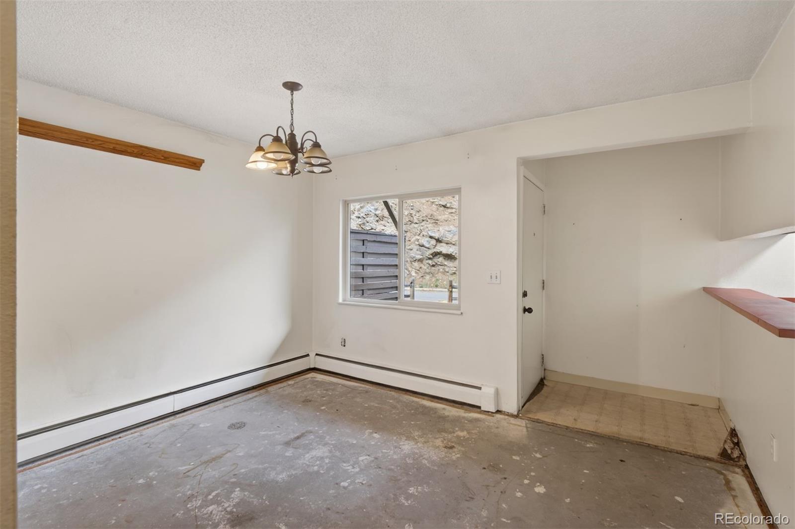 2805 Riverside Drive