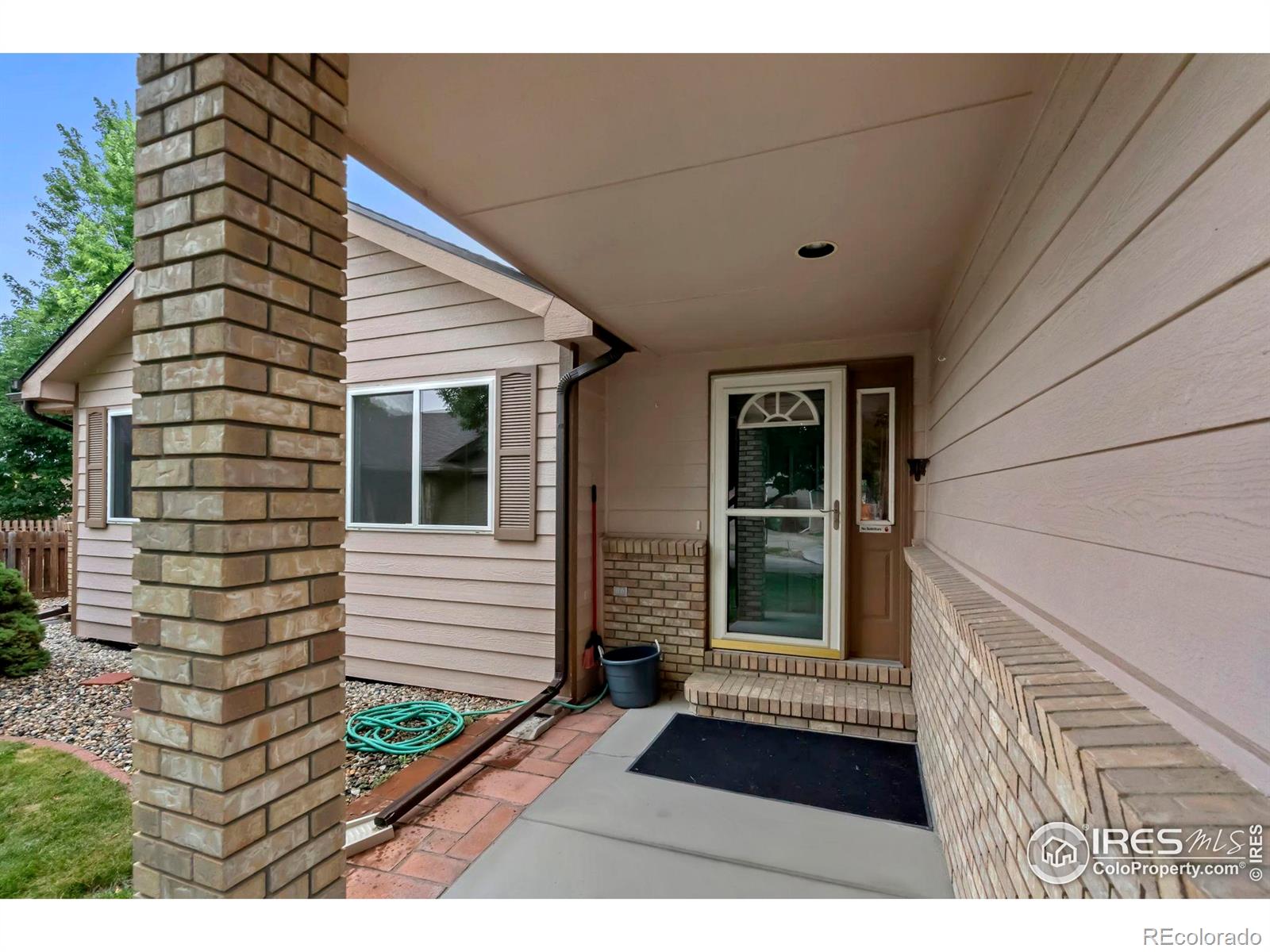 543 Dana Court