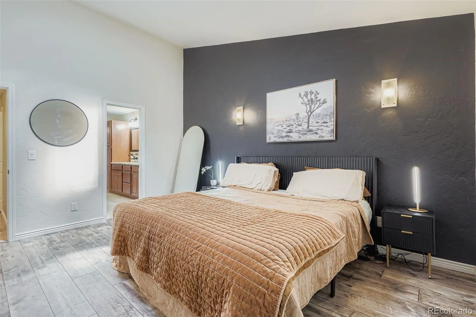 Lakewood, Colorado 80228, United States, 3 Bedrooms Bedrooms, ,2 BathroomsBathrooms,Residential,Active,201955