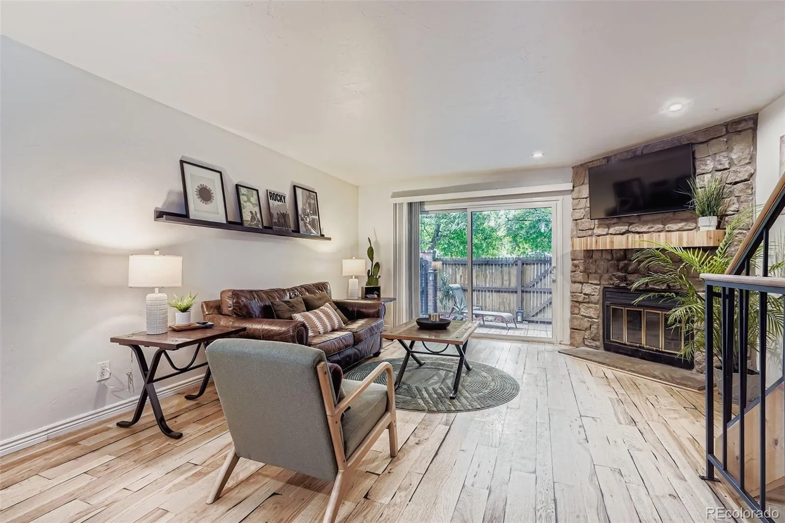 Lakewood, Colorado 80228, United States, 3 Bedrooms Bedrooms, ,2 BathroomsBathrooms,Residential,Active,201955