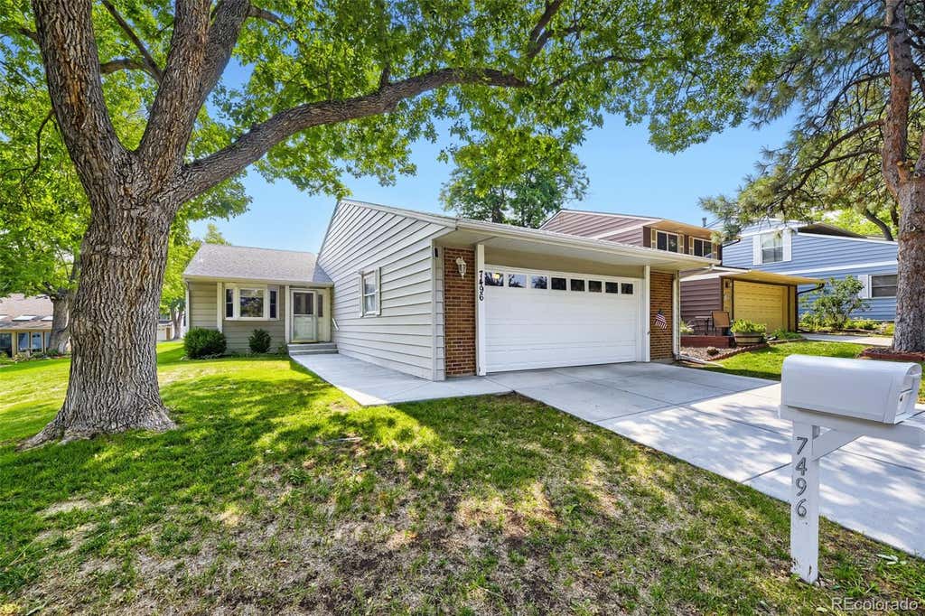 Photo of 7496 W Cedar Circle, Lakewood, CO 80226 (MLS # 6447494)