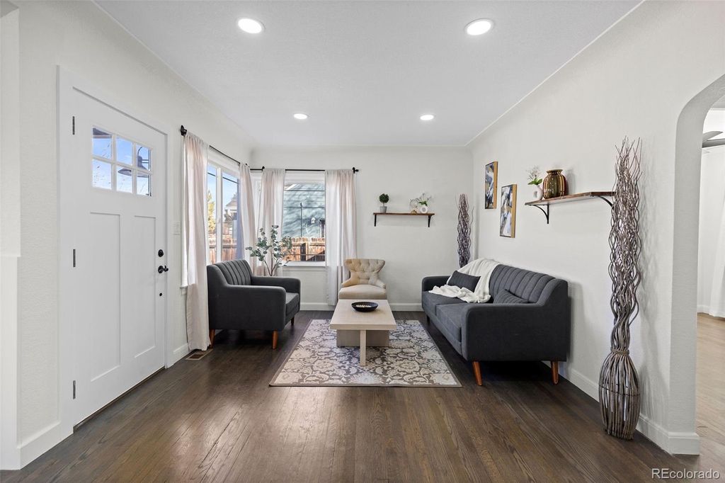 Photo of 4590 S Sherman Street, Englewood, CO 80113 (MLS # 6945022)