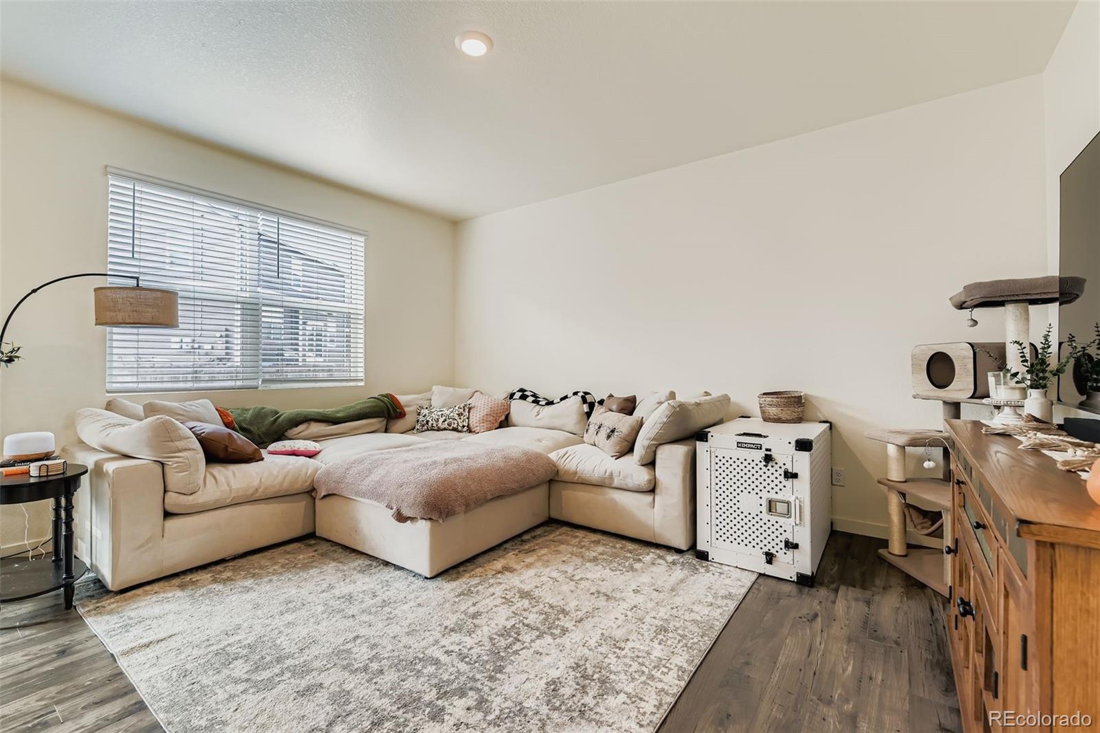 2328 Valley Sky Street