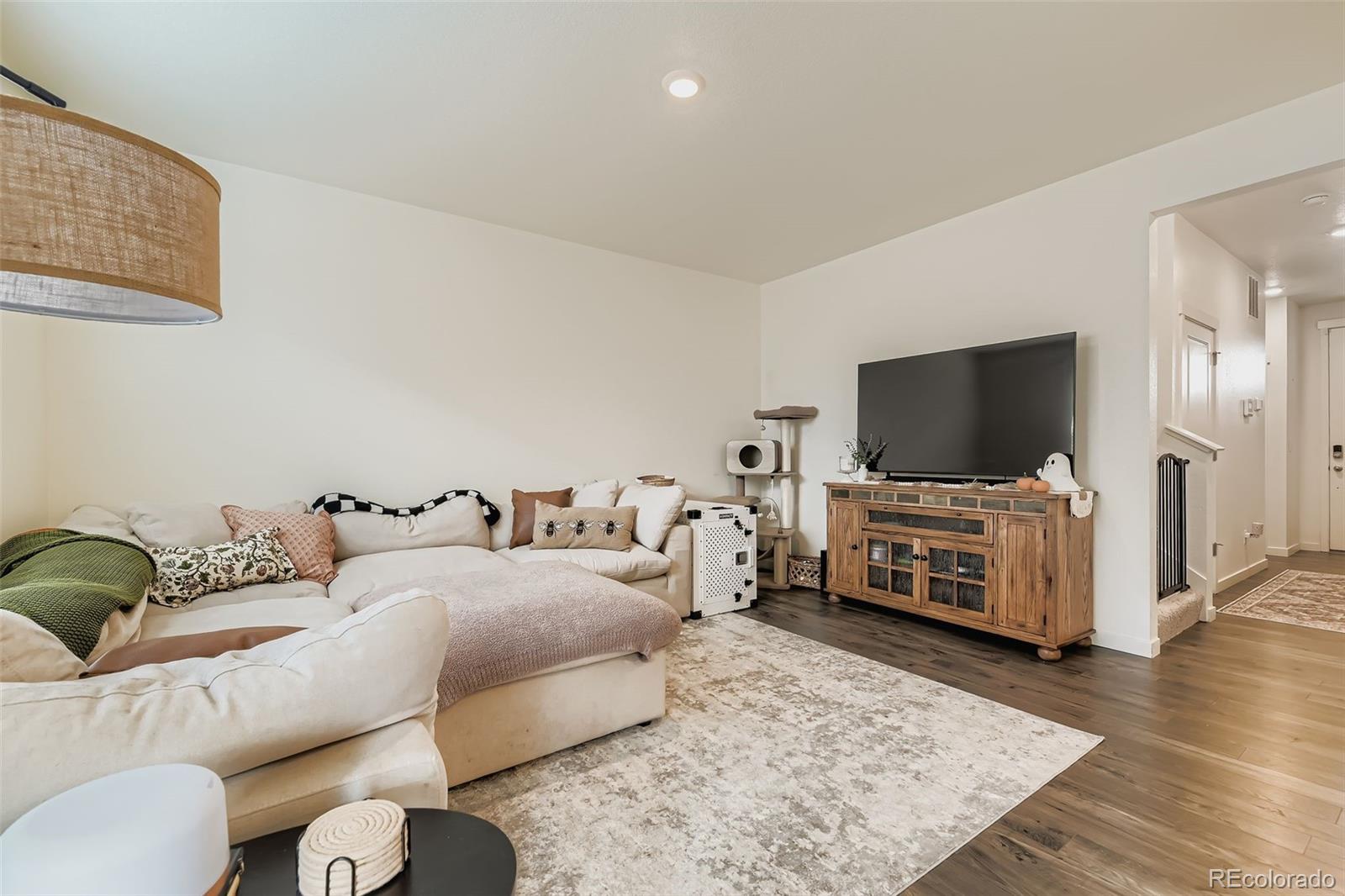 2328 Valley Sky Street