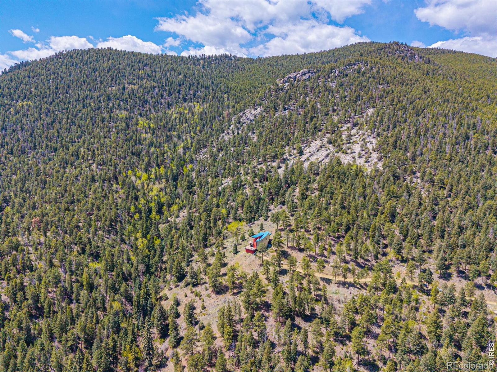 5896 Peregrine Trail
