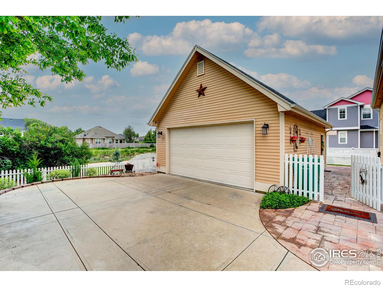 1421 Canal Drive