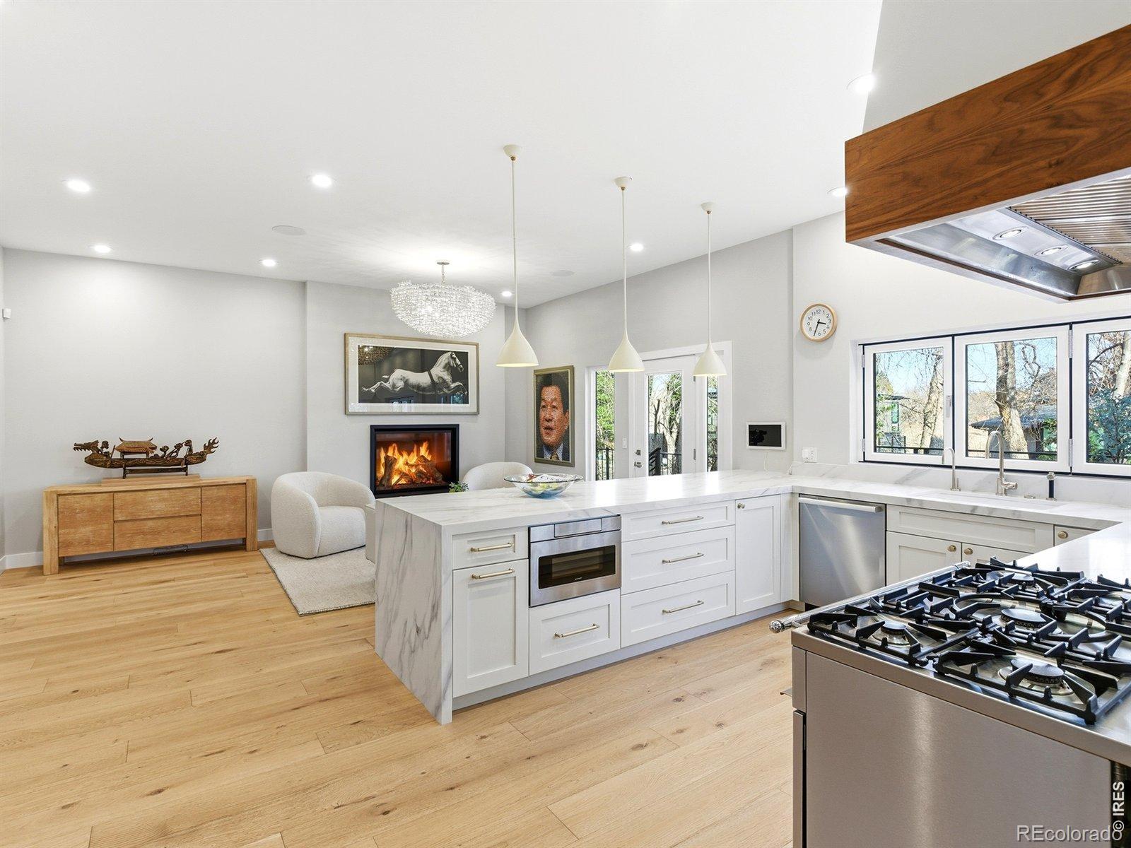 3716 Wonderland Hill Avenue