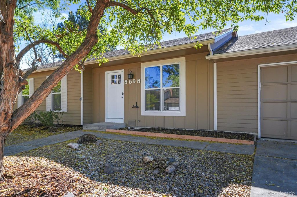 Photo of 8598 W Dartmouth Place, Lakewood, CO 80227 (MLS # 6028421)