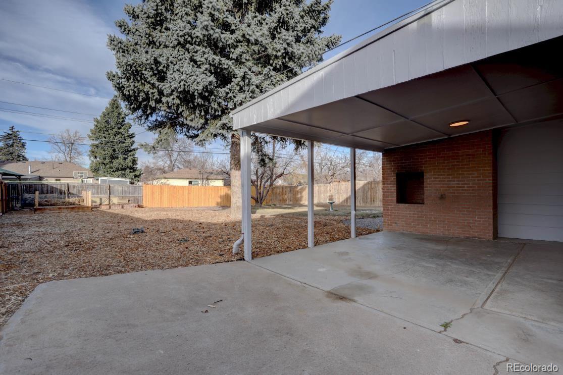 731 Uvalda Street, Aurora, CO, 80011 4 731 Uvalda Street