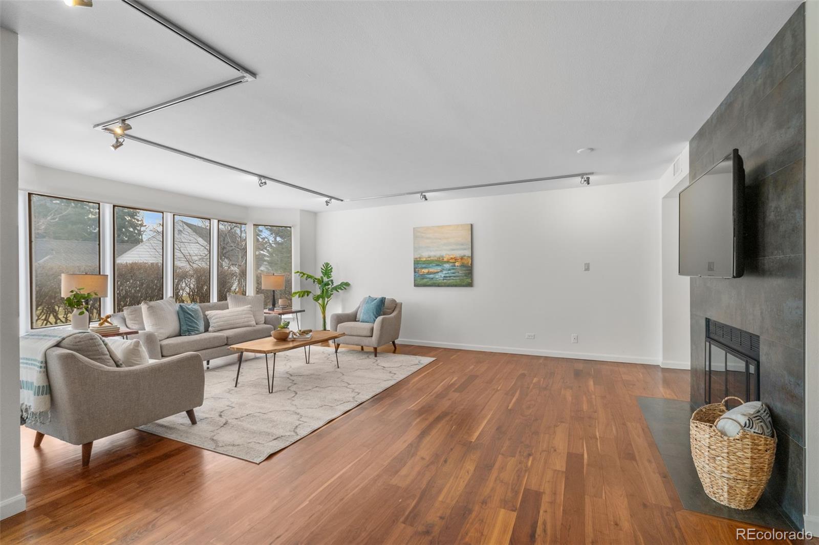 4605 S Yosemite Street C-105