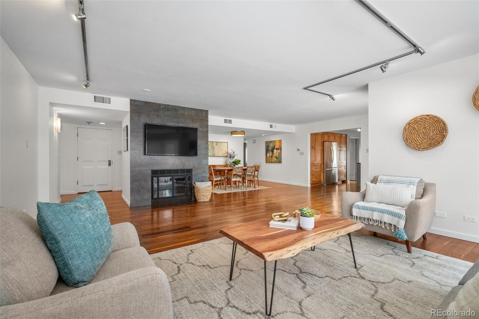 4605 S Yosemite Street C-105