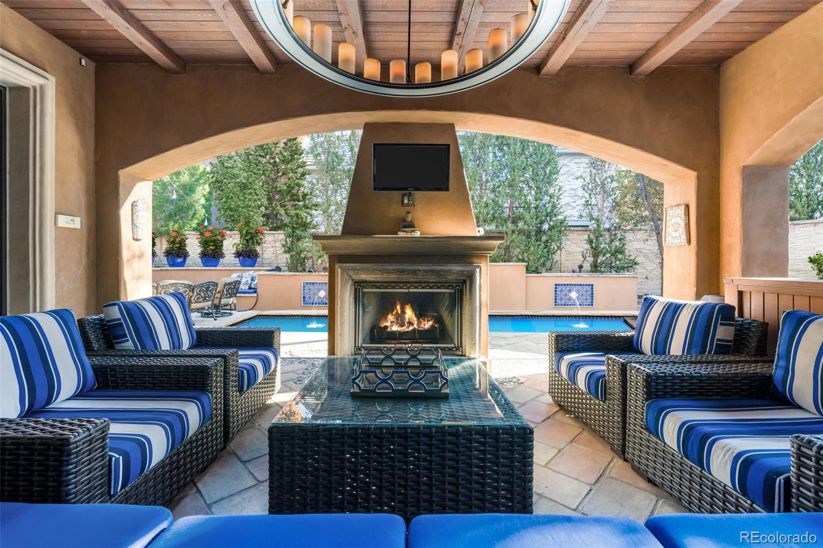 100 S University Boulevard 7