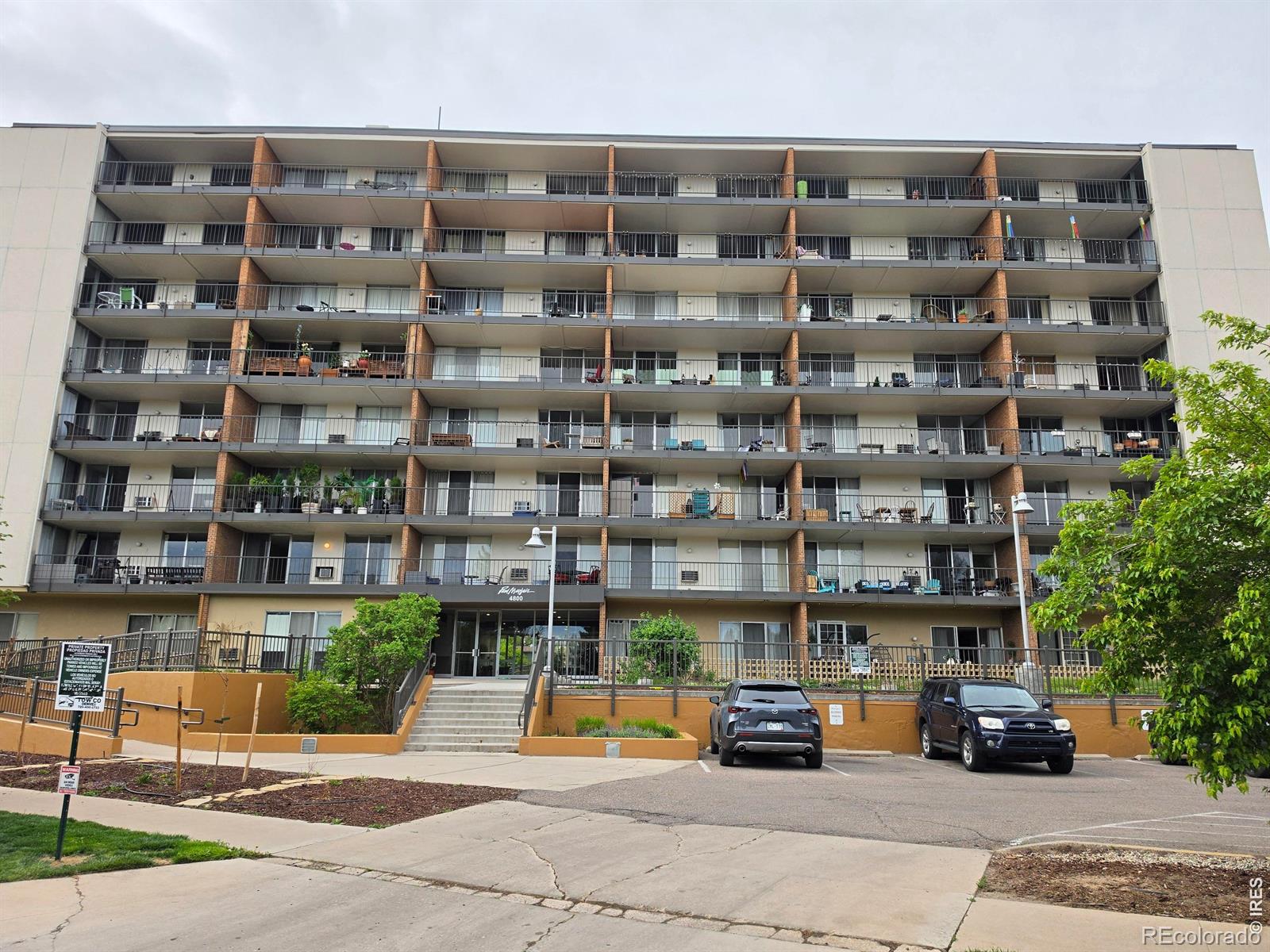 4800 E Hale Parkway 209N