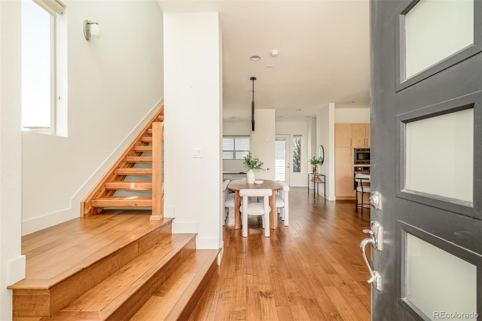 5054 Valentia Street 103