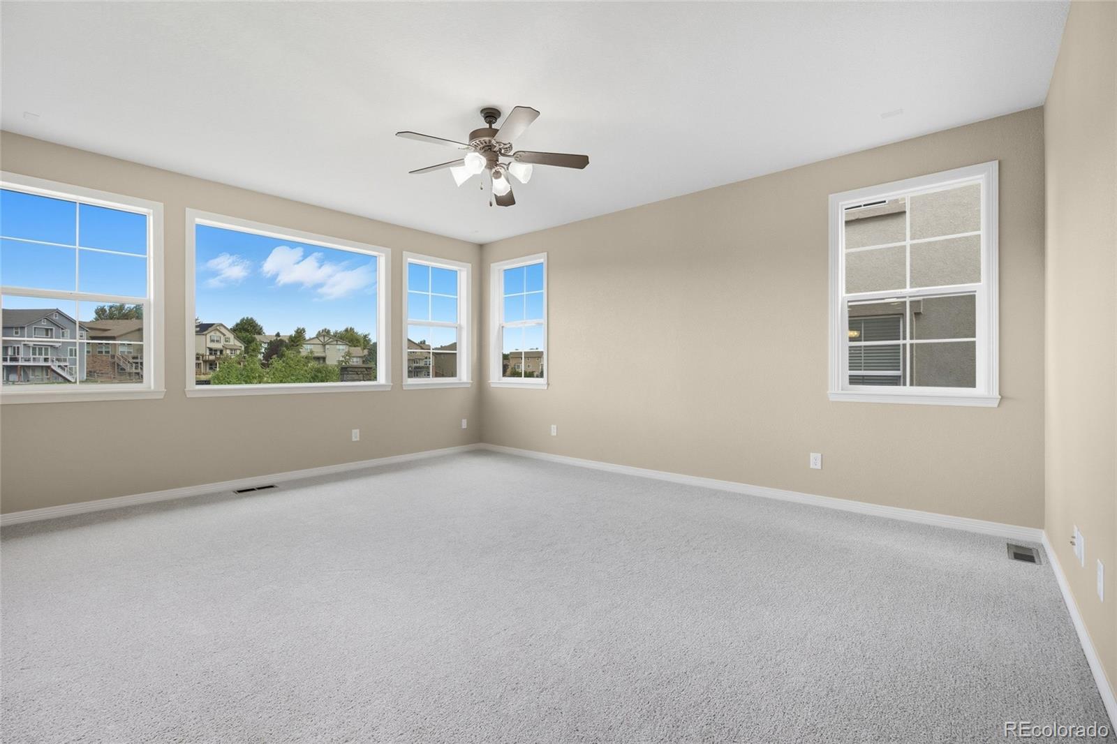 10896 Valleybrook Circle