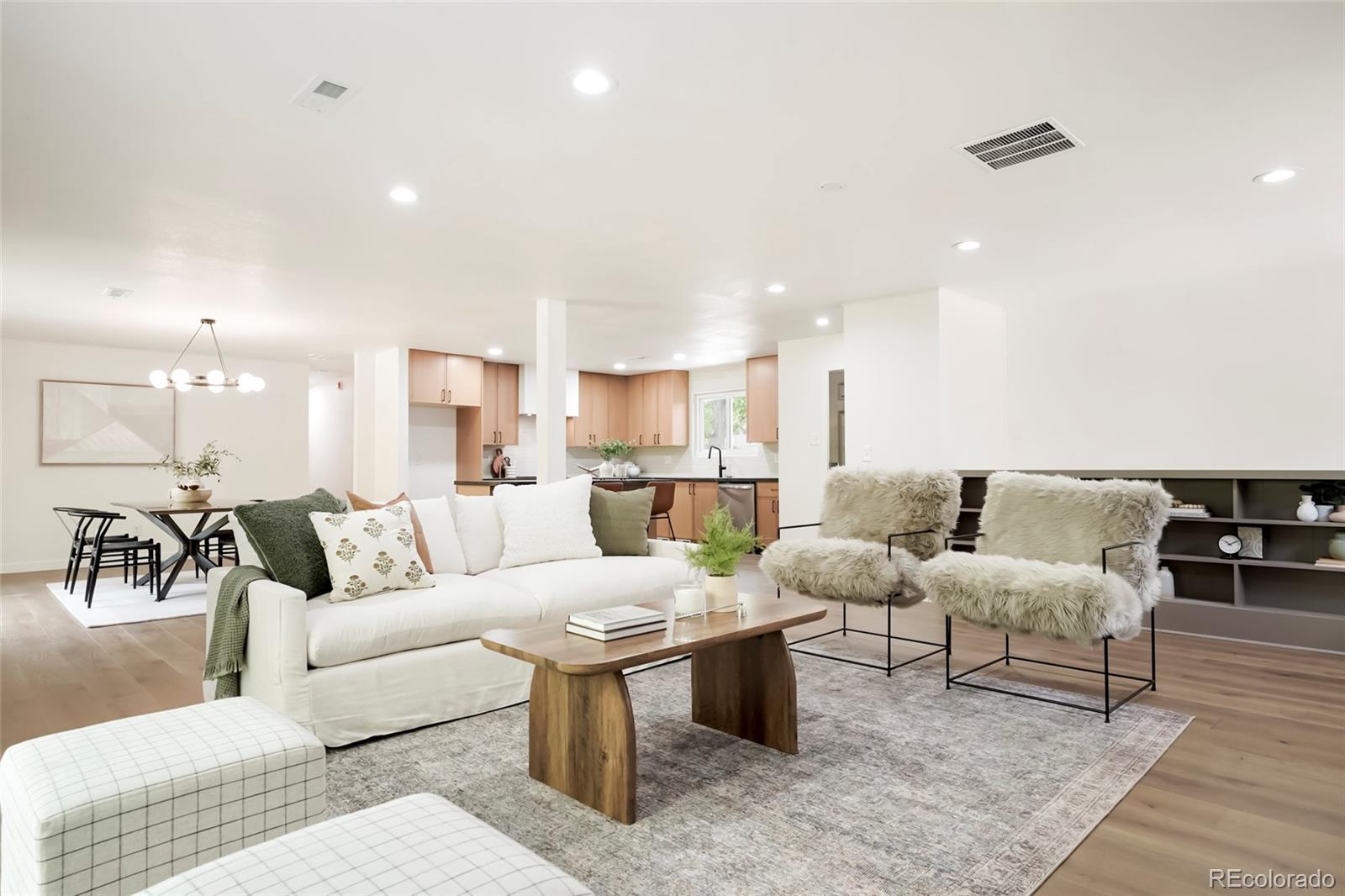 3352 Vivian Drive