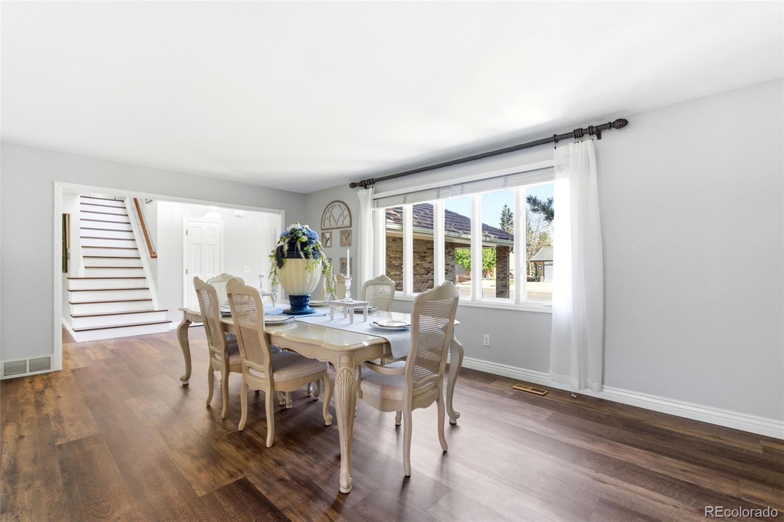 7018 W Elmhurst Avenue